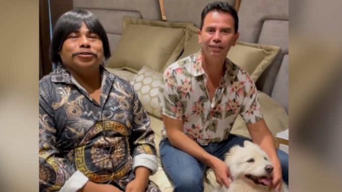 Jhony Rivera invitó a Colombia al “Chaparro Chuacheneger” Jhony Rivera invitó a Colombia al “Chaparro Chuacheneger”