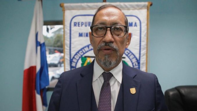 El director del instituto forense panameño, José Vicente Pachar. TVEFE migrantes