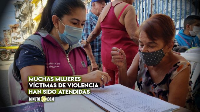 Medellin-tiene-clinica-juridica-para-ayudar-a-restablecer-los-derechos-de-las-mujeres-refugiadas-y-migrantes Medellín