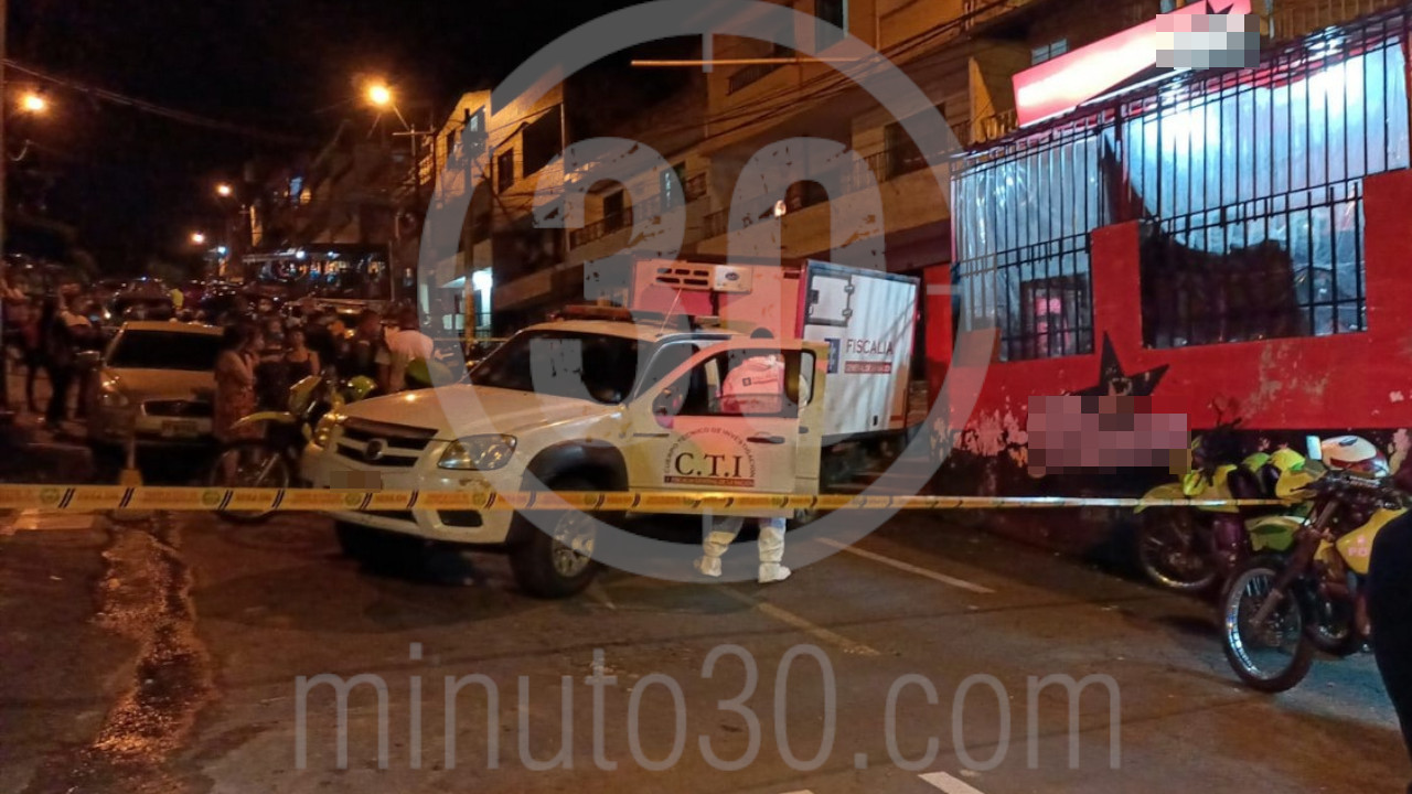 A bala habrían atacado hasta la muerte a un hombre en un billar en Castilla