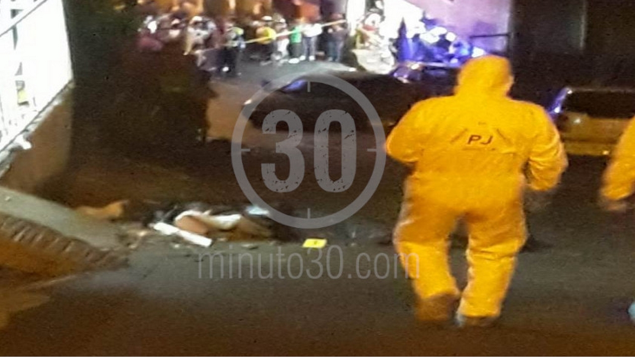 ¡Qué dolor! Vehículo se quedó sin frenos y atropelló a una mujer en el barrio Olaya Herrera 2 Olaya Herrera