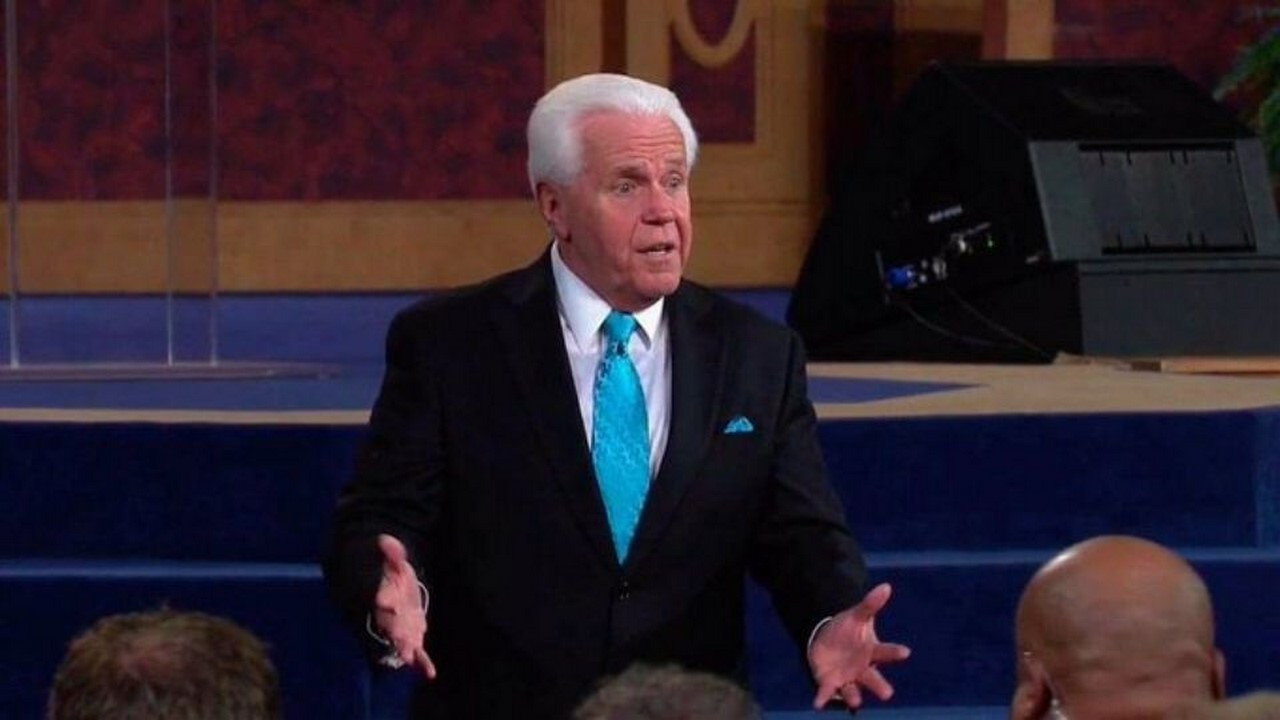 Pastor pide dinero para "acelerar" el regreso de Jesús a la tierra