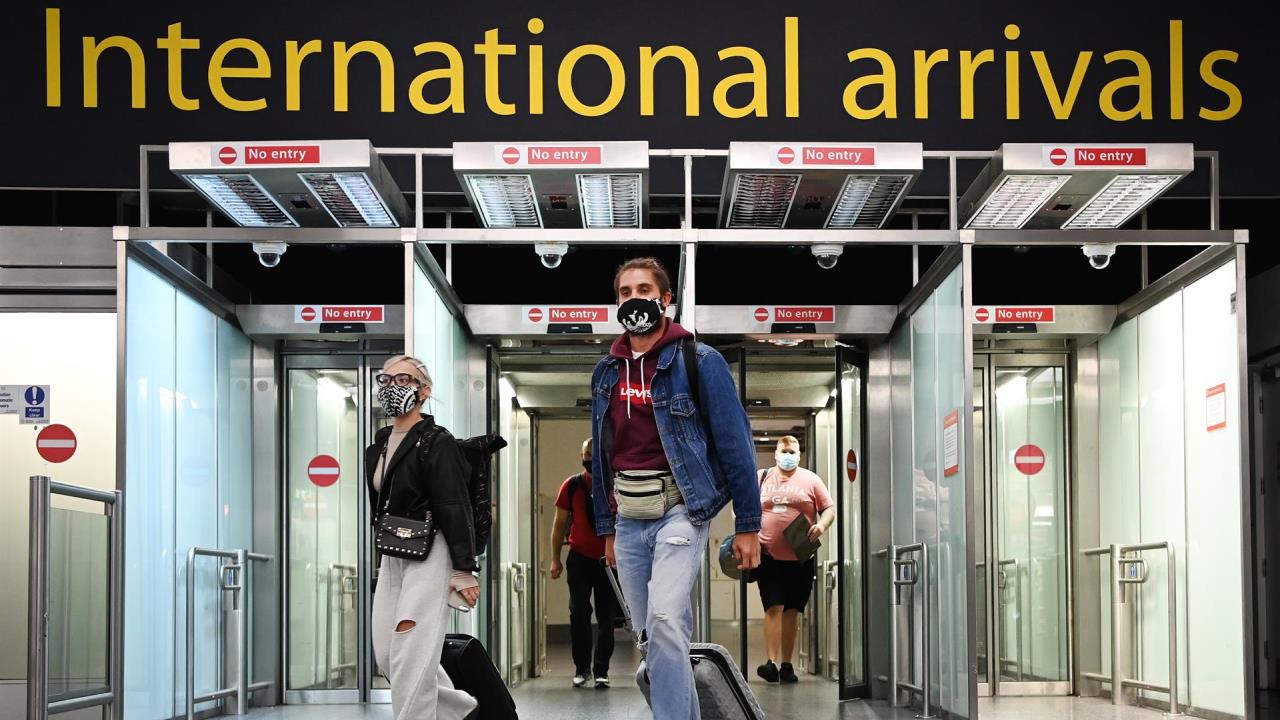 El Reino Unido retira a todos los países de su lista roja de viajes 1 reino unido
