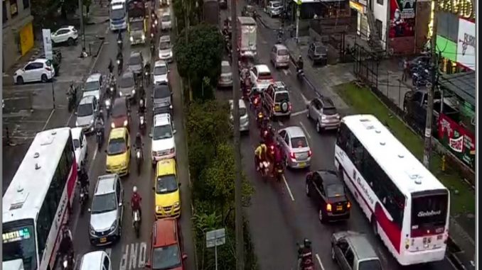 Así están las vías en Medellín luego del torrencial aguacero Así están las vías en Medellín luego del torrencial aguacero