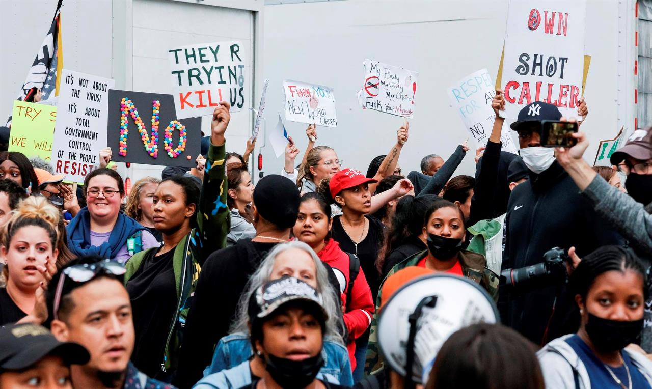 FOTOS: El último grito de los antivacunas de Nueva York 2 antivacunas nueva york1