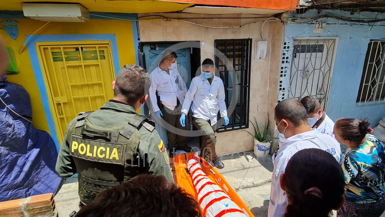 EN FOTOS: Adulta mayor que no habían visto en días, fue encontrada muerta en su casa 10 BELLO