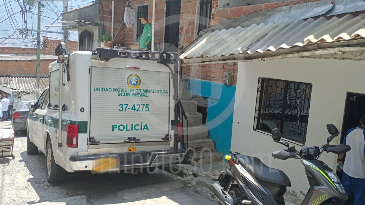 EN FOTOS: Adulta mayor que no habían visto en días, fue encontrada muerta en su casa 5 BELLO