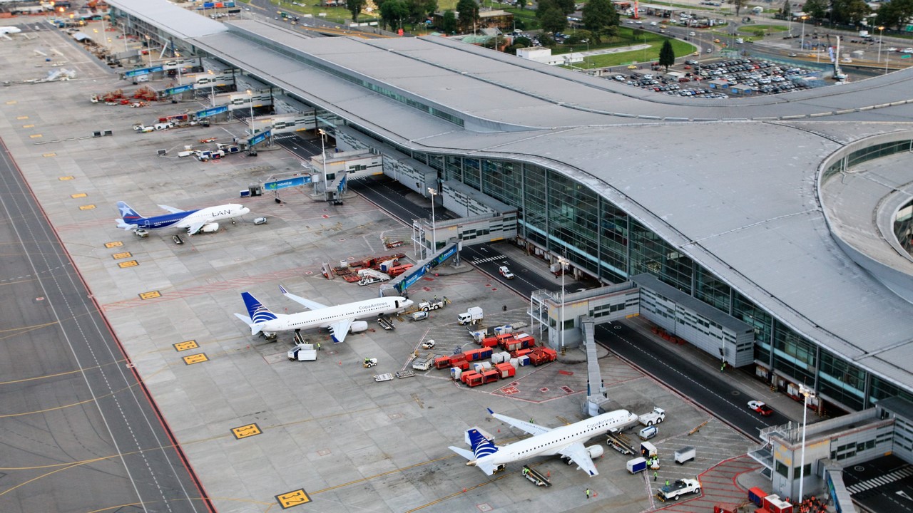 Aerocivil propone regulación de precios de tiquetes aéreos en casos de emergencias y desastres