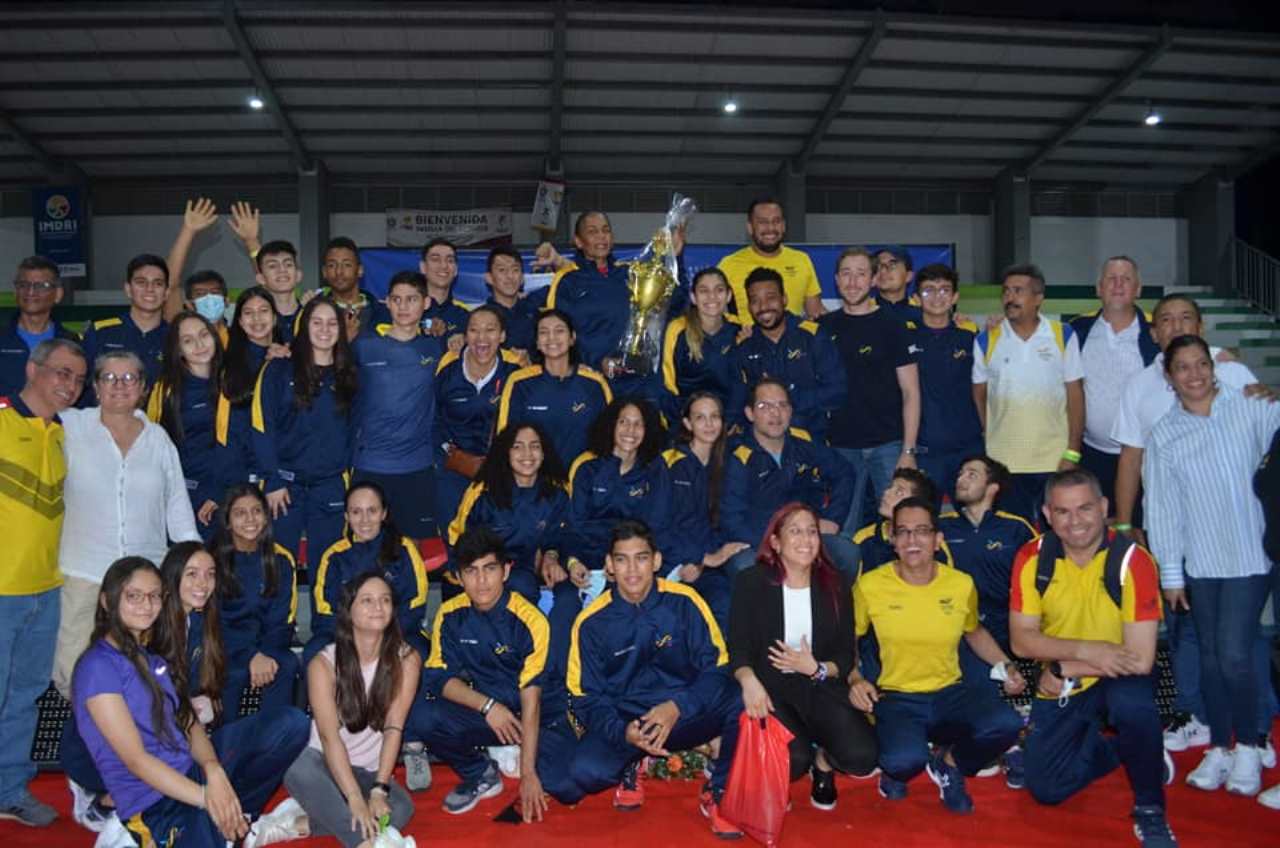 FOTOS: Colombia se coronó Campeón Sudamericano de Esgrima en las categorías juveniles 2 colombia suramericano