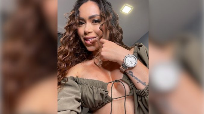 'Epa Colombia' dice que hará promociones en el día sin IVA y con las ganancias se comprará un 'Penthouse' 'Epa Colombia' dice que hará promociones en el día sin IVA y con las ganancias se comprará un 'Penthouse'