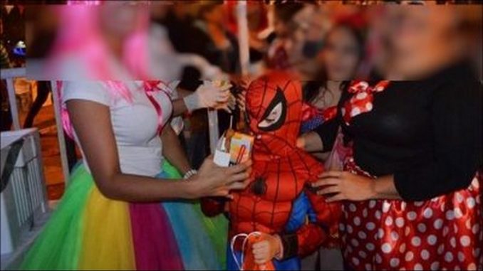 halloween Toque de queda