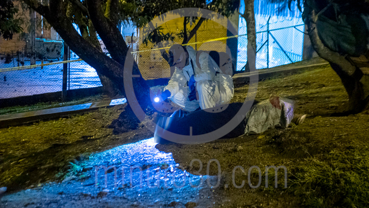 EN FOTOS Y VIDEOS: Iba por el puente del Mico cuando desde una moto lo atacaron a tiros 2 CARIBE