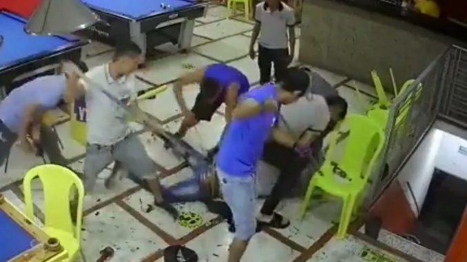 Ladrón en billar murió tras recibir tremenda 'paloterapia' Ladrón en billar murió tras recibir tremenda 'paloterapia'
