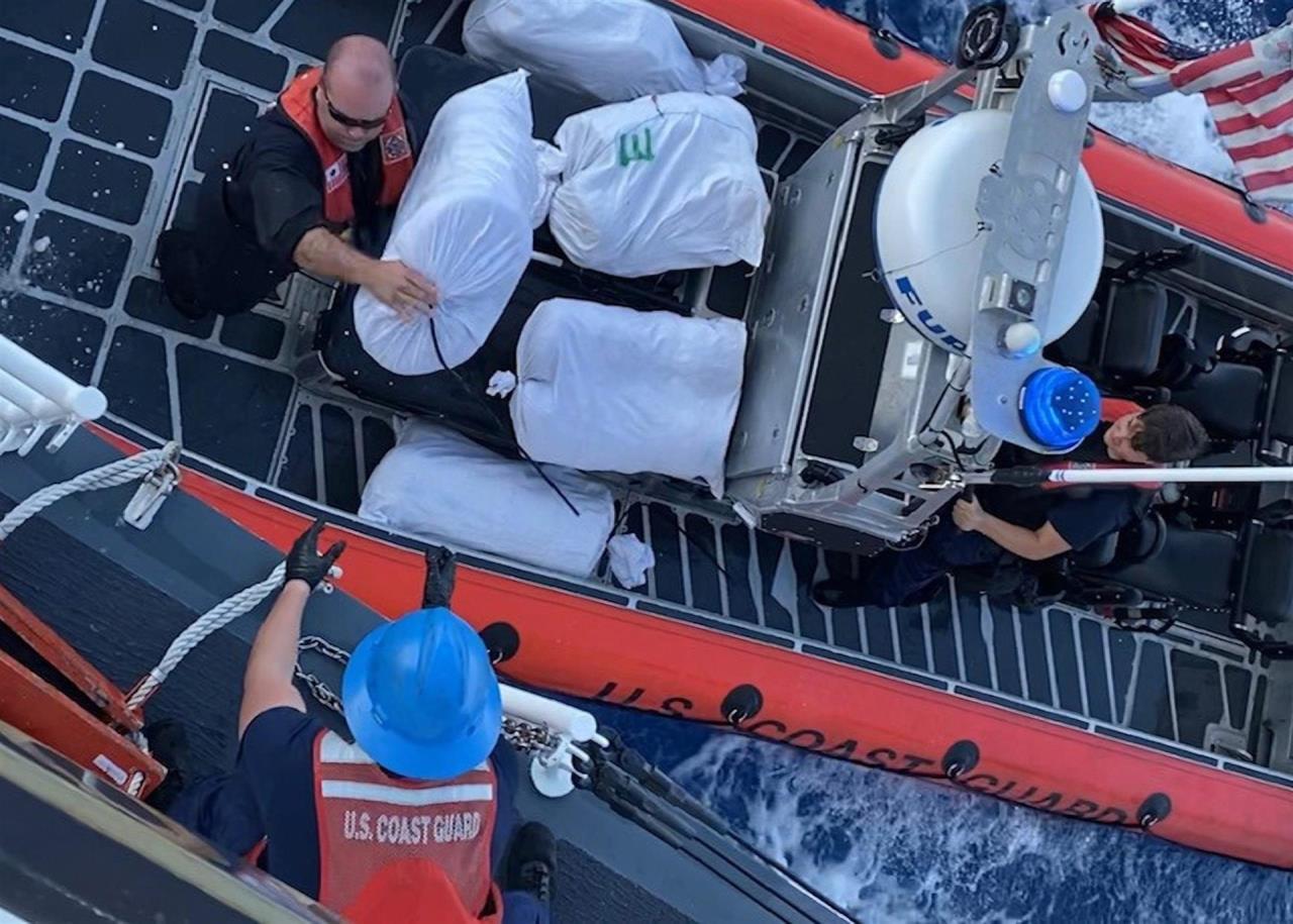 Guardacostas de EE.UU. decomisan 674 kilos de marihuana cerca de la costa de Haití 2 marihuana haiti2 1
