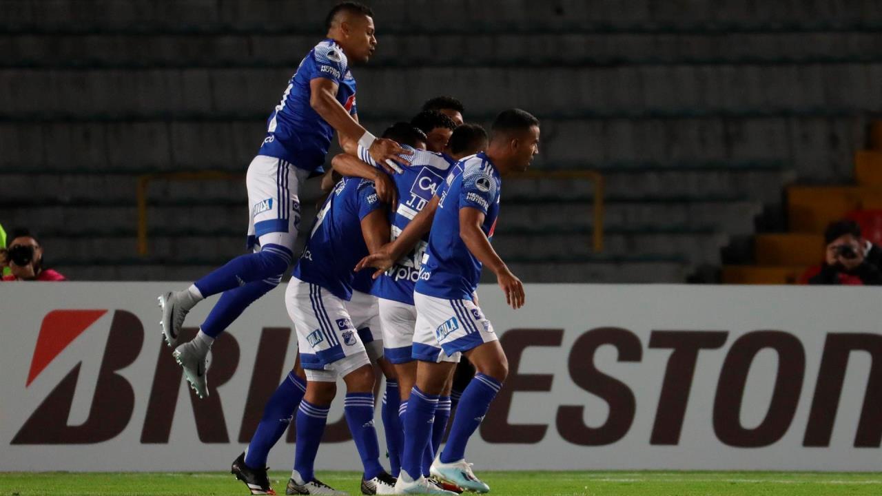 Millonarios gana el clásico bogotano y se acerca al líder Atlético Nacional