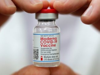 En Finlandia suspenden la aplicación de la vacuna de Moderna a menores de 30 años por riesgo de miocarditis 1 moderna