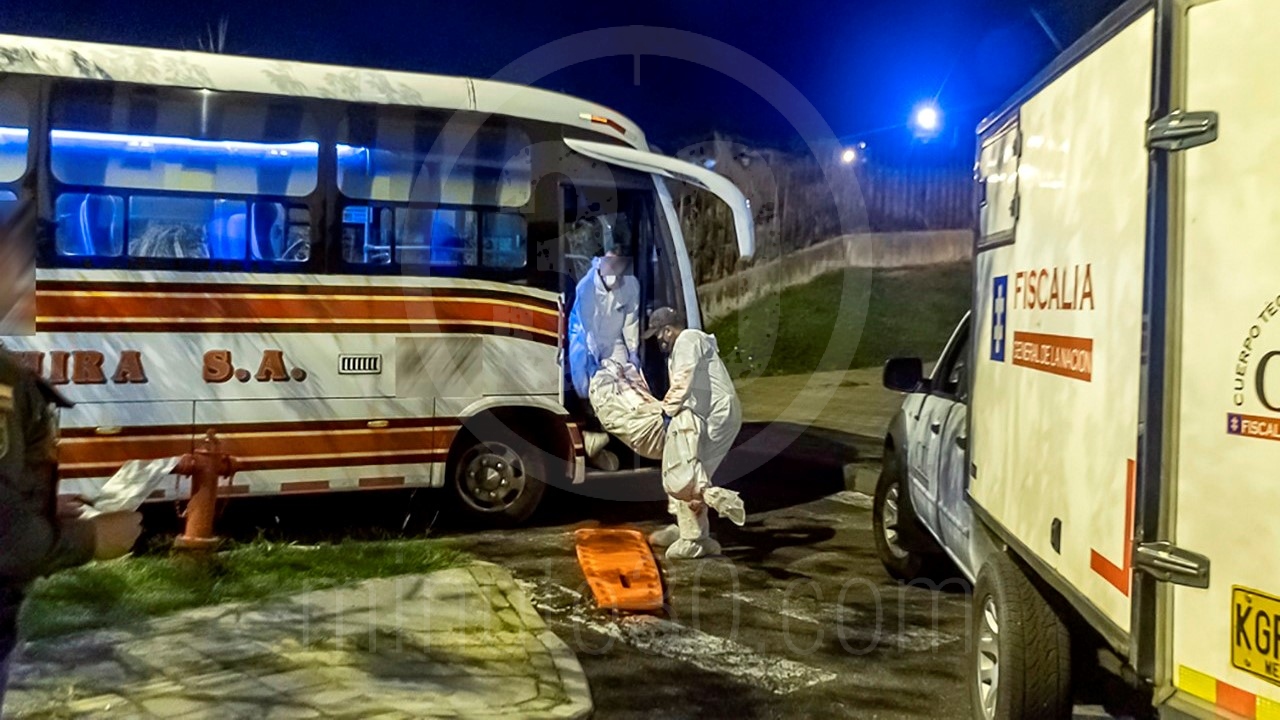 Fotos y video: ¡Muy trágico! Mataron a un hombre dentro de un bus que venía de San Pedro de los Milagros 8 muerto7 1