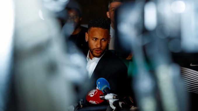 Fotografía de archivo en la que se registró al futbolista brasileño Neymar Jr, en Sao Paulo (Brasil). EFE/Marcelo Chello Neymar