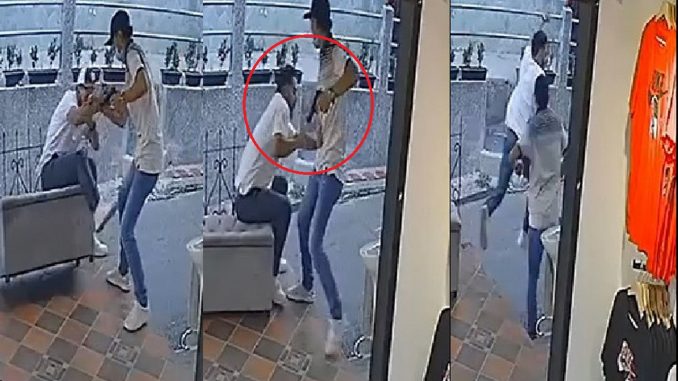 Ladrón le arrebató celular a hombre en local de Cabañas Ladrón le arrebató celular a hombre en local de Cabañas