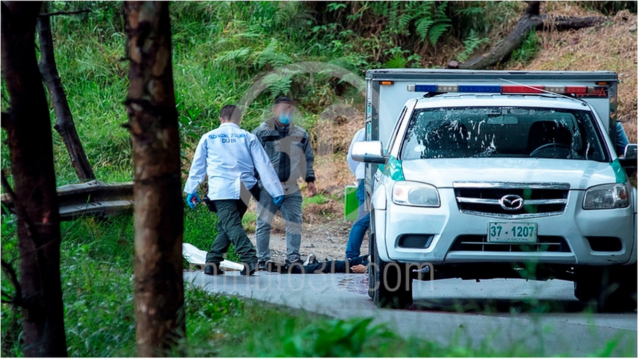 EN FOTOS: ¡Le dieron con sevicia! A tiros asesinaron a un hombre en Santo Domingo 2 Santo Domingo