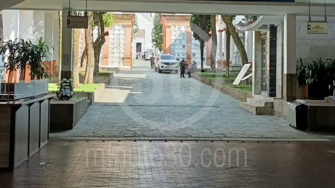 Apuñalaron hasta la muerte a un hombre al interior de un cementerio de Medellín Apuñalaron hasta la muerte a un hombre al interior de un cementerio de Medellín