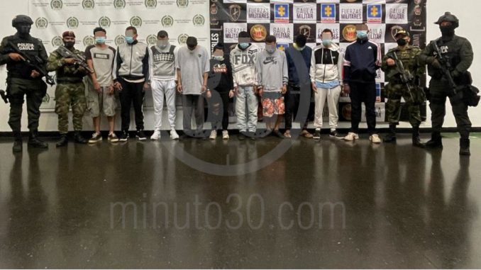 ¡Pa' la cárcel! 13 presuntos miembros de la banda 'El Ajizal' que estarían delinquiendo en Itagüí ¡Pa' la cárcel! 13 presuntos miembros de la banda 'El Ajizal' que estarían delinquiendo en Itagüí