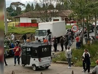 Reportan fuerte accidente en Sonsón, un carro chocó contra un ciclista 1 Reportan fuerte accidente en Sonsón, un carro chocó contra un ciclista