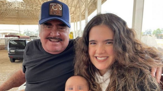 Camila Fernández, hija de Alejandro y nieta del vidente fernandez