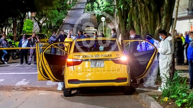 Encontraron un muerto dentro de un taxi en Prado Encontraron un muerto dentro de un taxi en Prado