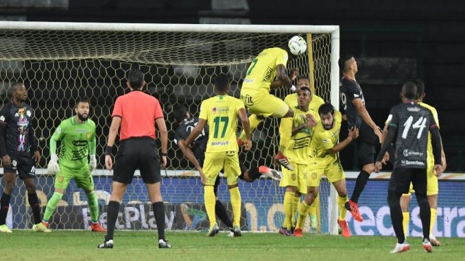 Leones 0 x 0 Cortuluá. Leones 0 x 0 Cortuluá.