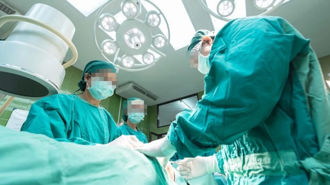 Murió hombre de 51 años que se habría hecho una 'lipo' en una clínica de Medellín Murió hombre de 51 años que se habría hecho una 'lipo' en una clínica de Medellín