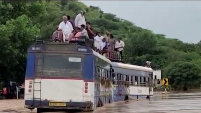 Inundaciones India India