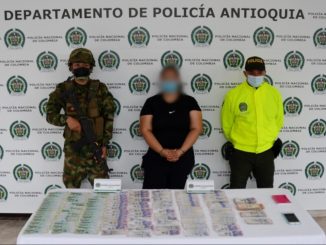 Capturaron a 'La Secre', habría sido por 20 años cabecilla de un grupo armado ilegal en Antioquia 1 Capturaron a 'La Secre', habría sido por 20 años cabecilla de un grupo armado ilegal en Antioquia