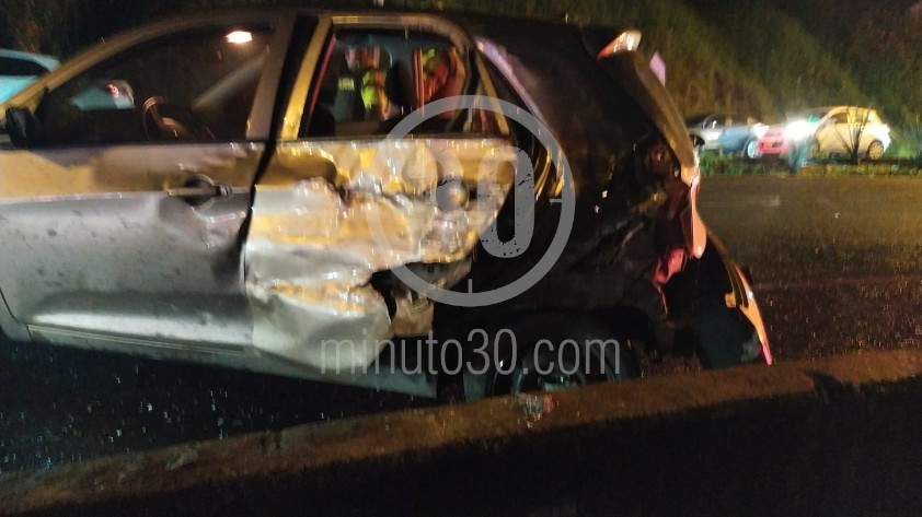 FOTOS Y VIDEO: ¡Qué tragedia! Camión se habría quedado sin frenos y se llevó por delante seis vehículos, una persona falleció 3 Las Palmas