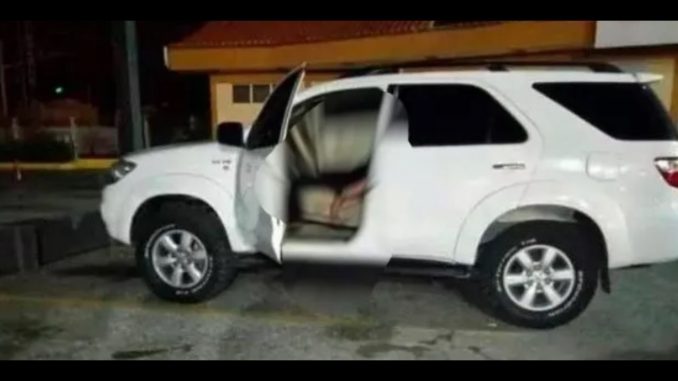 Militar venezolano muere en su carro cuando estaban a punto de hacerle sexo oral Militar venezolano muere en su carro cuando estaban a punto de hacerle sexo oral