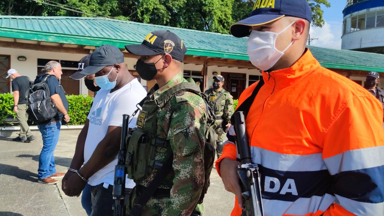 Cogieron en Turbo a "El Negro", era quien supuestamente le respondía por los envíos de cocaína a "Otoniel"