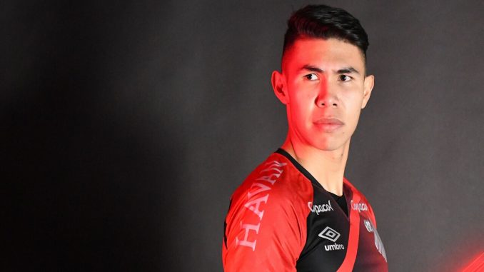 Nicolás Hernández campeón de la Sudamericana con Athletico Paranaense. Nicolás Hernández campeón de la Sudamericana con Athletico Paranaense.