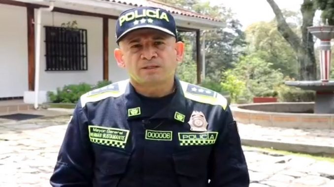 Policía Policía