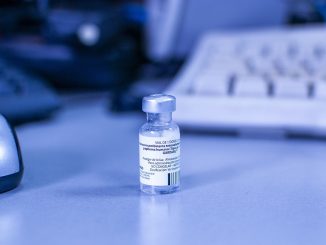 EL VPH no solo afecta a las mujeres y la vacuna puede prevenir cáncer para ambos géneros 1 VPH