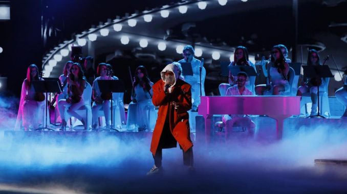 El artista urbano puertorriqueño Bad Bunny, en una fotografía de archivo. EFE/Etienne Laurent Bad Bunny