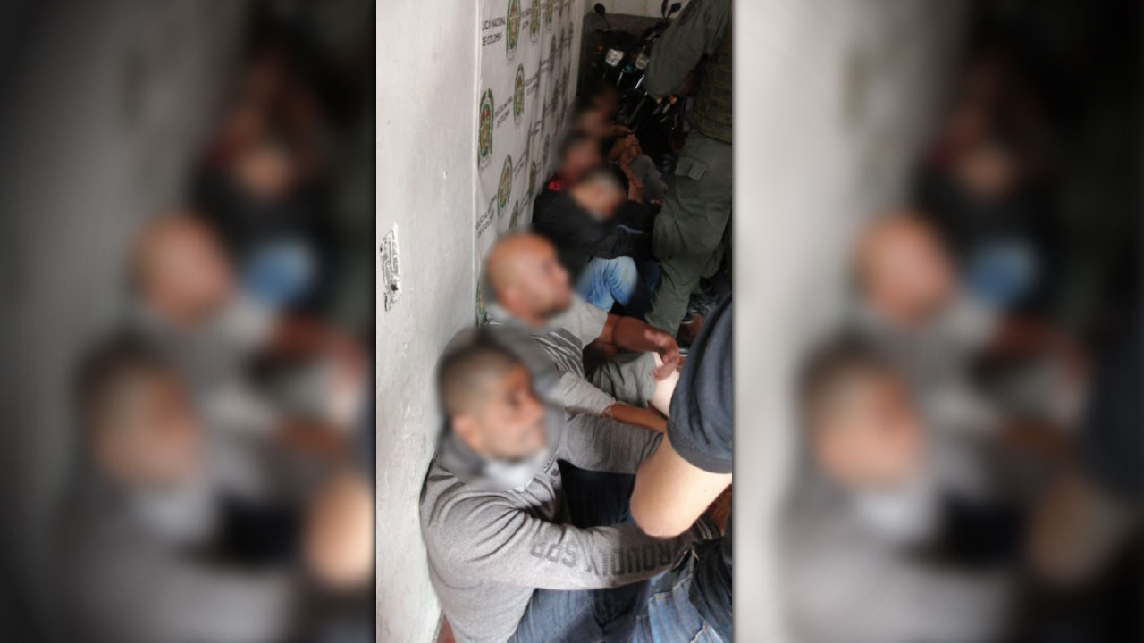 Foto y video: ¡Cogieron a 11! Así fue la captura de los presuntos delincuentes que iban a robar oro en Medellín 1 capturados 1