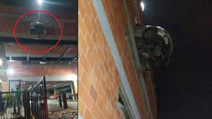 Así quedó un carro en una urbanización de Robledo Pajarito Así quedó un carro en una urbanización de Robledo Pajarito