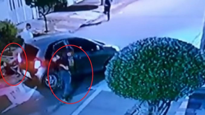 Se robaron un carro en Bogotá cuando familia llegaba a casa Se robaron un carro en Bogotá cuando familia llegaba a casa