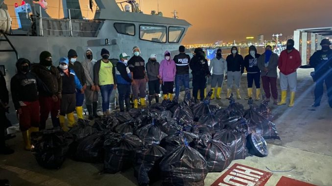 Incautaron más de siete toneladas de coca en el Pacífico Incautaron más de siete toneladas de coca en el Pacífico
