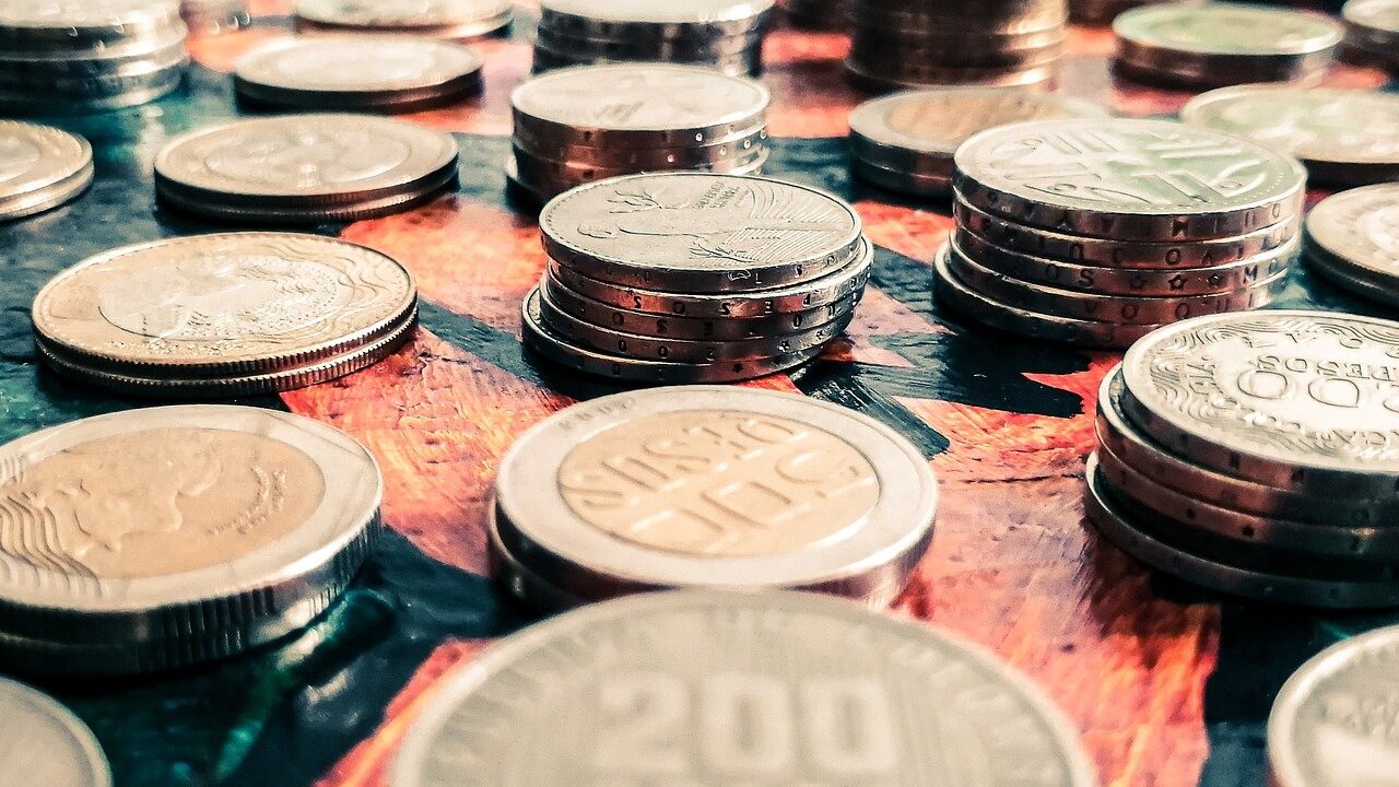monedas en la calle