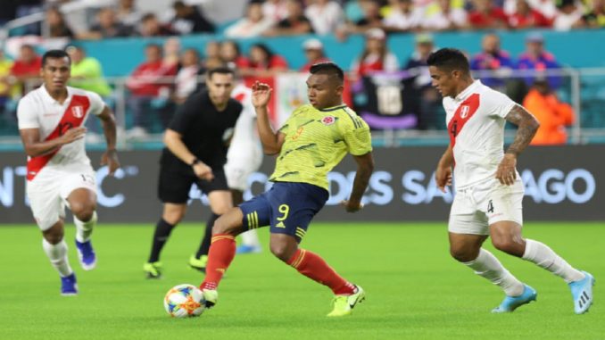 Colombia y Perú se miden en la fecha 15 de las eliminatorias en enero. Colombia y Perú se miden en la fecha 15 de las eliminatorias en enero.