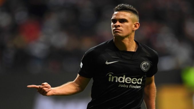Rafael Santos Borré ya anotó en la Europa League Rafael Santos Borré ya anotó en la Europa League