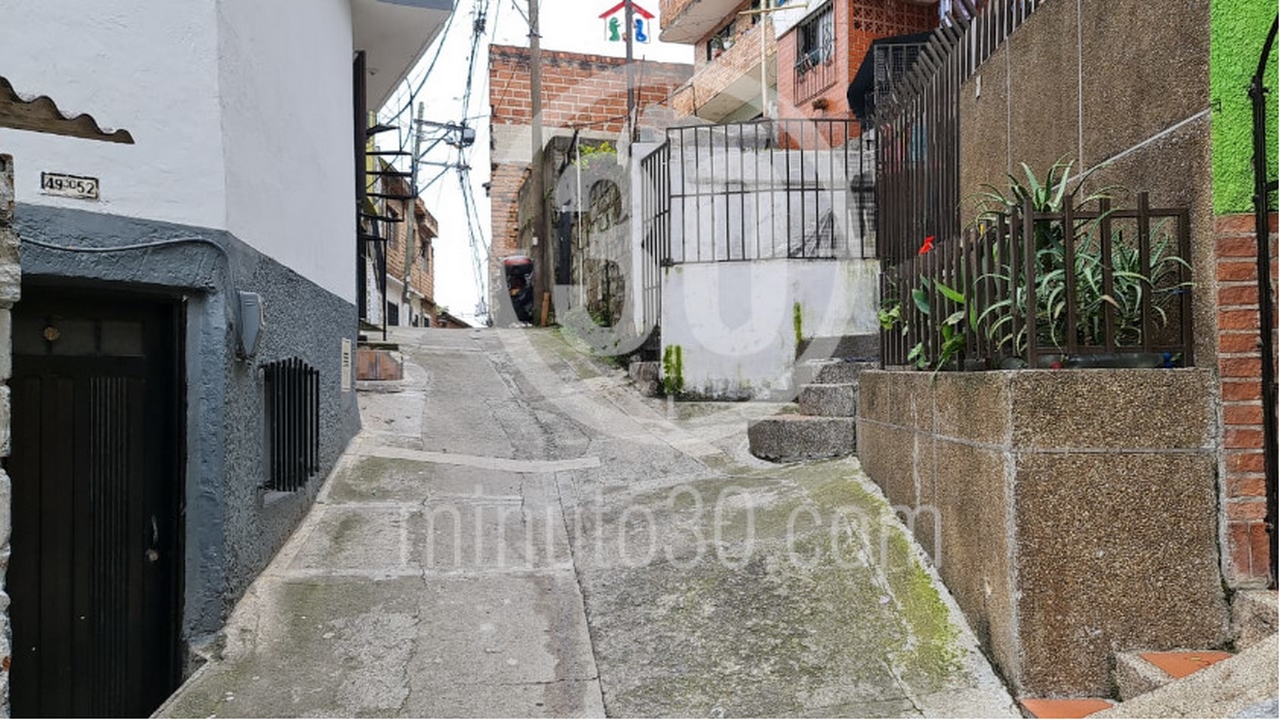 ¿Lo estaban esperando? Salió de su casa en San Javier y lo mataron a tiros 1 hombre