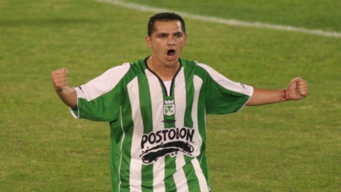 Hugo Morales jugó en Atlético Nacional de 2004 a 2006. Hugo Morales jugó en Atlético Nacional de 2004 a 2006.