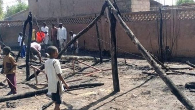incendio de una escuela en Maradi